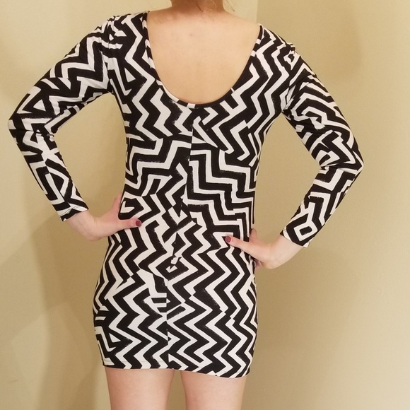 H&M Black & White Bodycon dress Women's Small - Picture 2 of 2